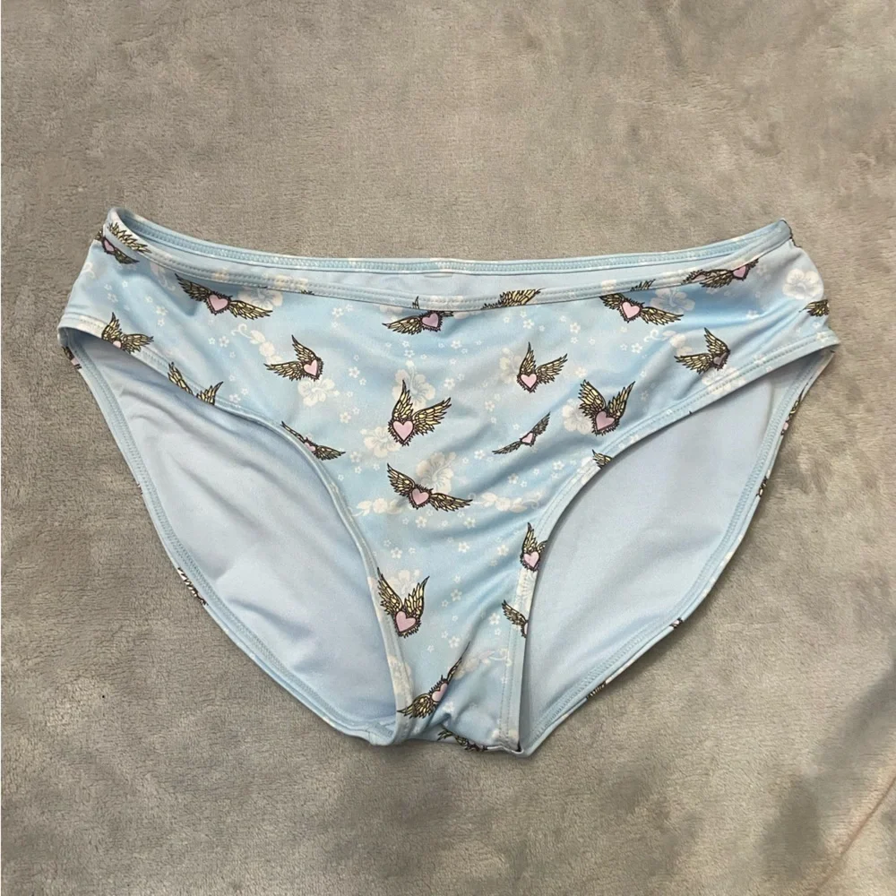 New! Frankie’s bikinis x Victoria’s Secret winged heart bottoms 4179